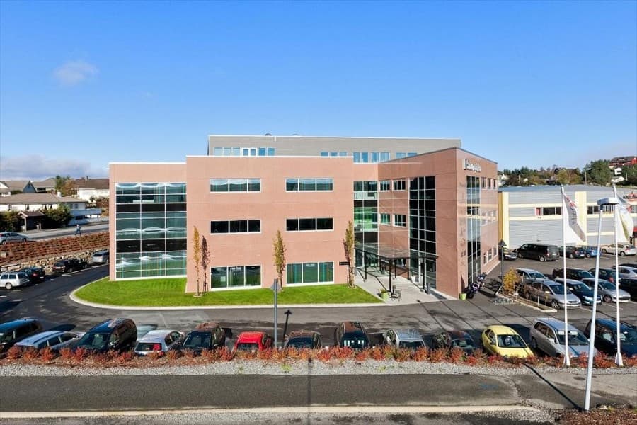 Adin Norge is based in Straumeparken on Sotra, about 15 minutes from central Bergen.